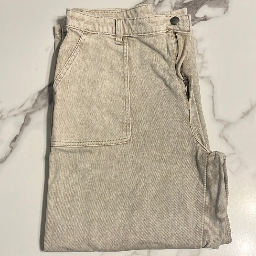Universal Thread Tan/Beige High Waisted Jeans; Size 14 women’s